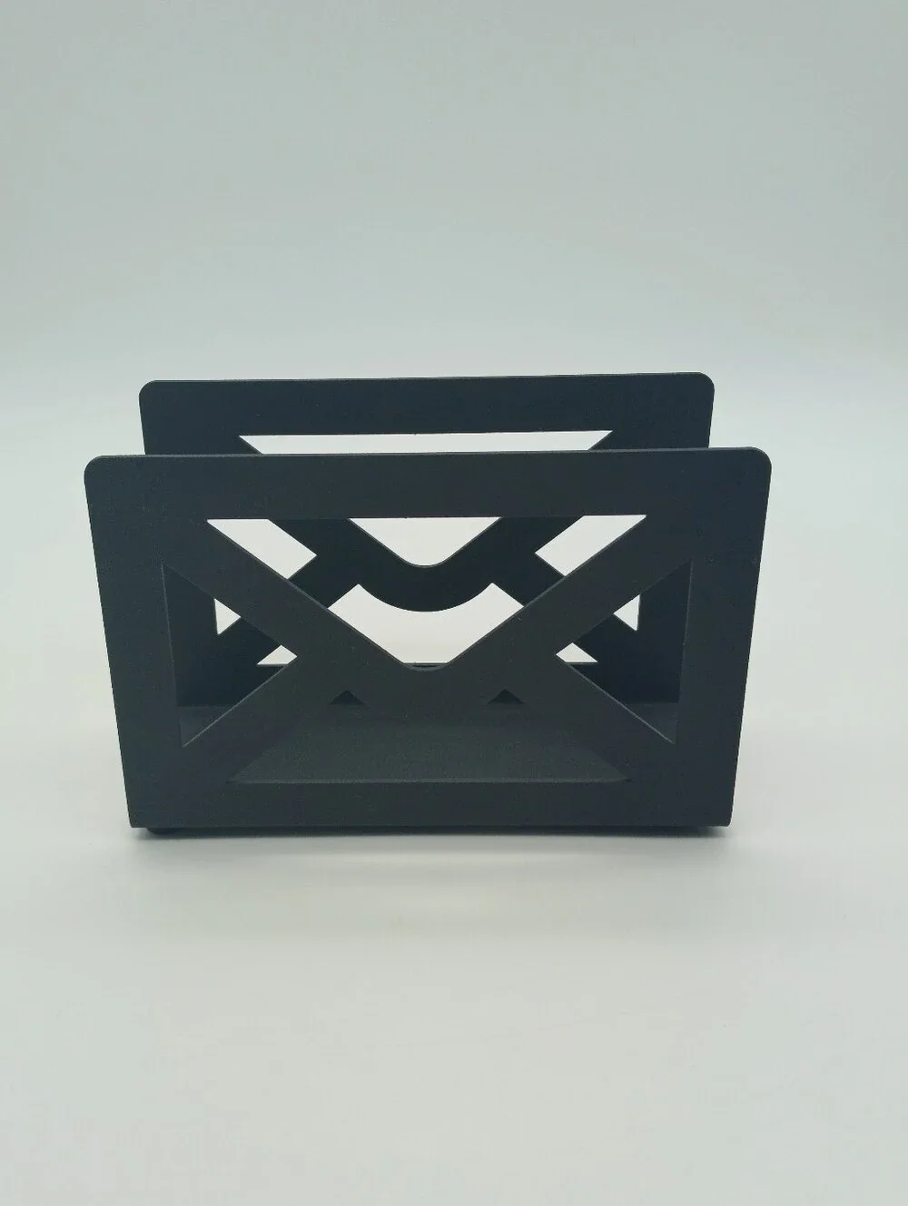 MyGift Black Metal Desktop Mail Holder with Cutout Envelope Design